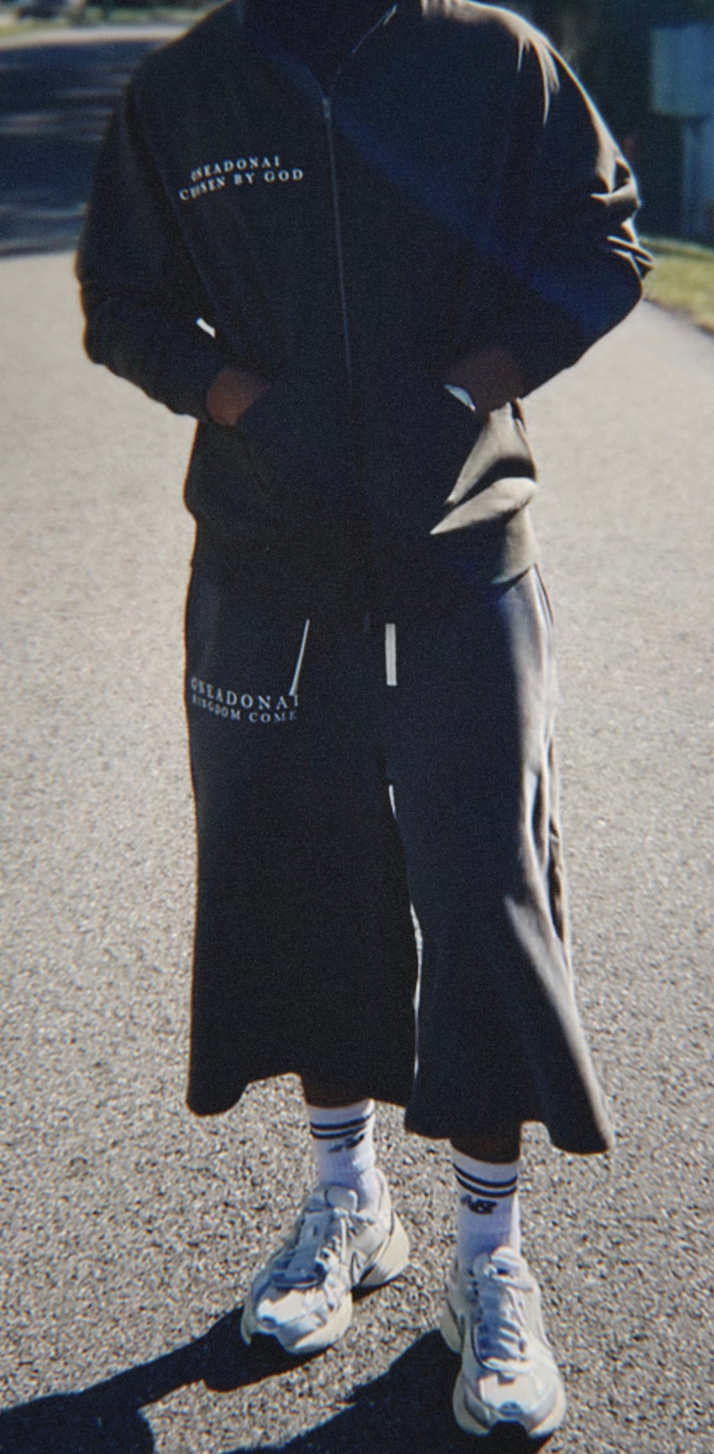 OVERSIZED SWEATSHORTS